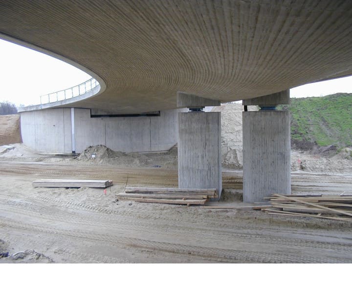 Brücke über die A 281 in Bremen, Anschlußstelle GVZ - Ost